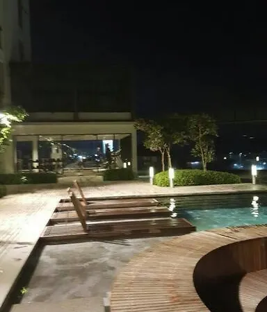 Guest Studio/Suite Condominum Near Batu Caves Exterior photo